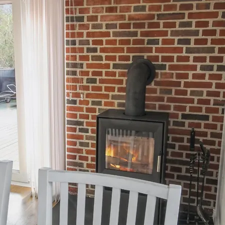 Mikaela - 1km From The Sea By Interhome *