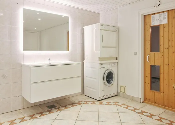 Mikaela - 1km From The Sea By Interhome Molby