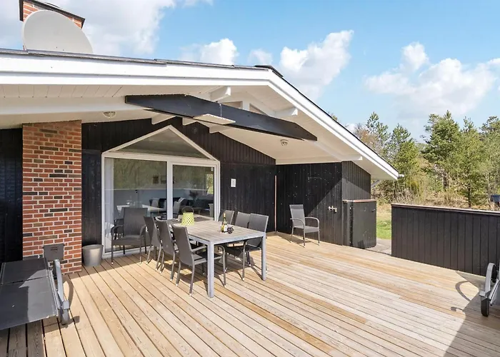 Mikaela - 1km From The Sea By Interhome *